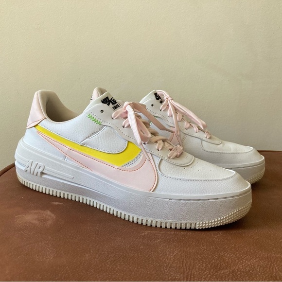 Nike | Air Force 1 PLT.AF.ORM Platform Sneakers in White Pearl Pink Opti Yellow - Picture 1 of 9